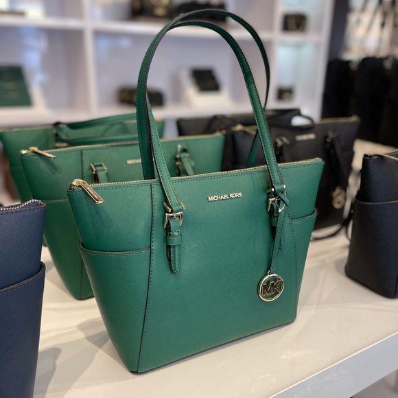 MICHAEL KORS CHARLOTTE LARGE TOP ZIP TOTE PALMETTO GREEN COLOR
NWT - Picture 2 of 16